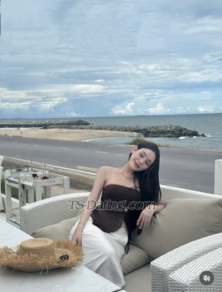 trans girl Pimlalyn 8177472