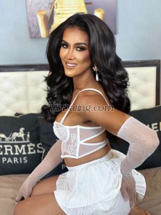 trans girl TrixieGee 1294508 trans girl TrixieGee 1294508