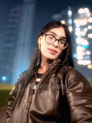 trans girl Priyacd20 1842347