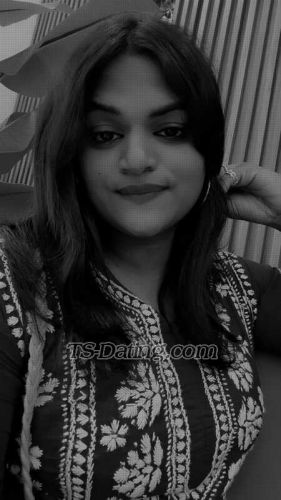 trans girl Pyaalisingh 0541626 trans girl Pyaalisingh 0541626