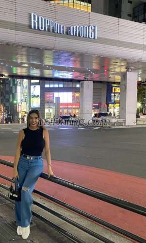 trans girl QUEENamara 0809971 trans girl QUEENamara 0809971