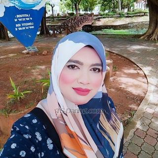 trans girl QistinaSalmi 2621914 trans girl QistinaSalmi 2621914