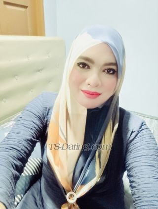 trans girl QistinaSalmi 3505134 trans girl QistinaSalmi 3505134