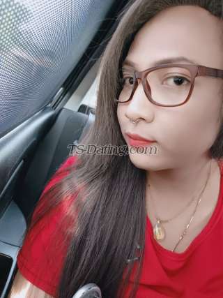 trans girl QueHuLaura 4460615