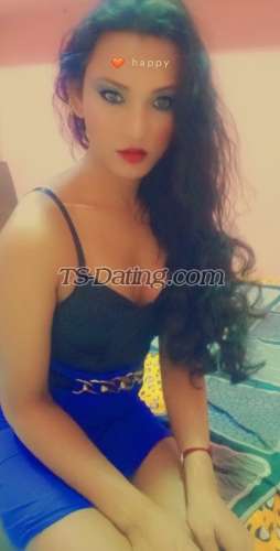 trans girl QueenSarah 6849880