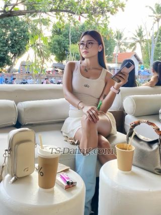 trans girl Queenkhalif 1308487