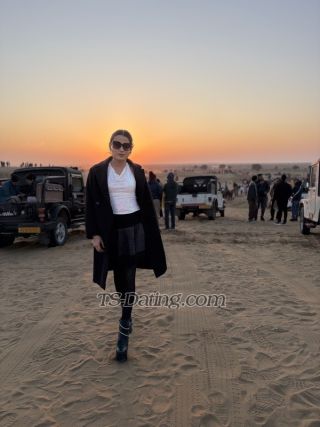 trans girl Queenpanda 9801980