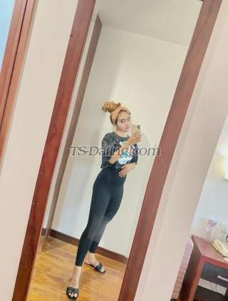 trans girl Queenzuidith 9834412 trans girl Queenzuidith 9834412