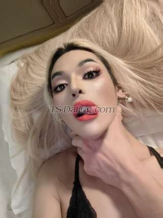 trans girl ROCKSTARTS 7570157 trans girl ROCKSTARTS 7570157