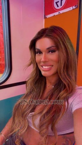 trans girl RafaelaFonta 7251568