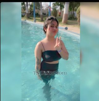 trans girl Raharoy 8912569