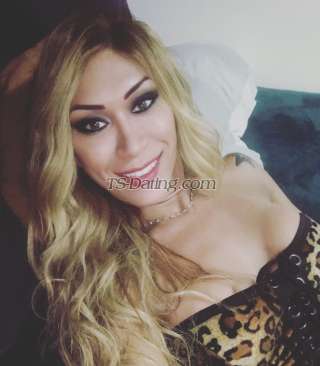 trans girl Ramonabadesc 5980240 trans girl Ramonabadesc 5980240