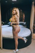 Raquely Barcelona Transex Sou versátil- alternando entre rolês activos y pasivos- y tenho um aire dulce,como de noiva.Me encanta besar y hacer que mais clientes se sientan cómodos ys satisfechos, garantizando placer y un final generoso.