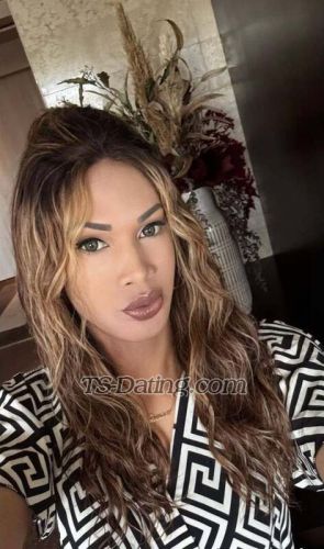 trans girl Rashell 1908348 trans girl Rashell 1908348