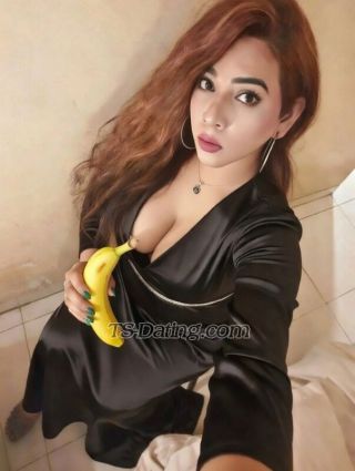 trans girl Raveena69 1350161