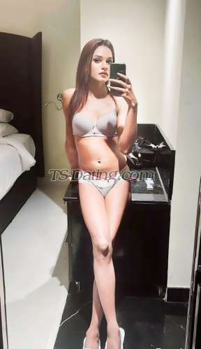 trans girl RealAnaira 4411699