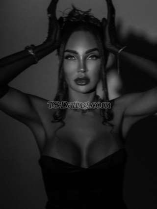 trans girl RebeccaTop 7642304