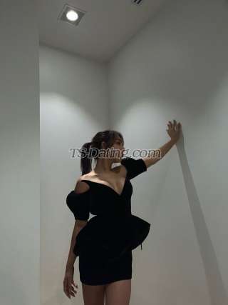 trans girl Rebeccauna 0199557