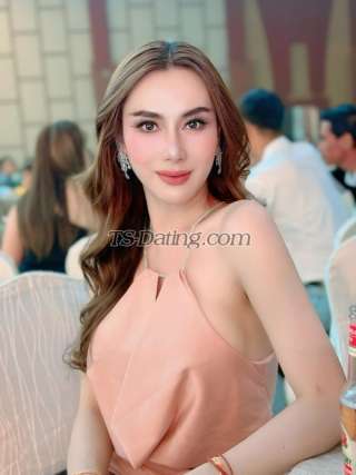 trans girl Renita 1250616