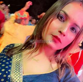 trans girl RishikaRoy 0826237 trans girl RishikaRoy 0826237