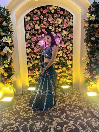 trans girl Riyabiswas 5195544