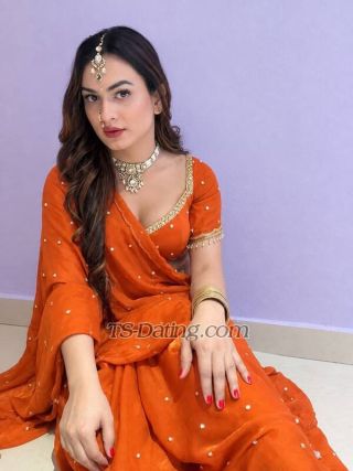 trans girl RoohiKhan 0404971
