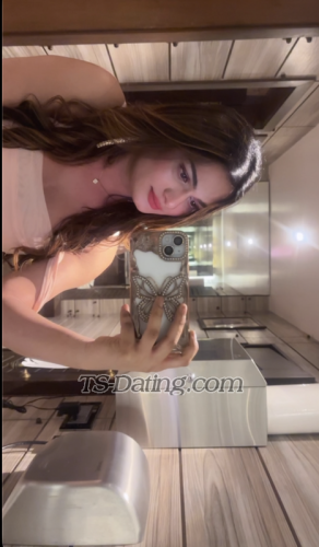 trans girl RoohiKhan 1921204