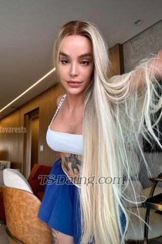 trans girl Rosalineco 6764026