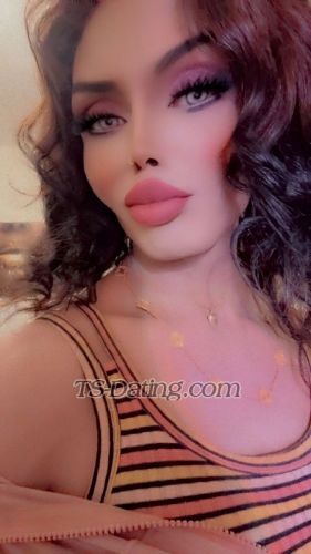 trans girl Roshroro 2162725