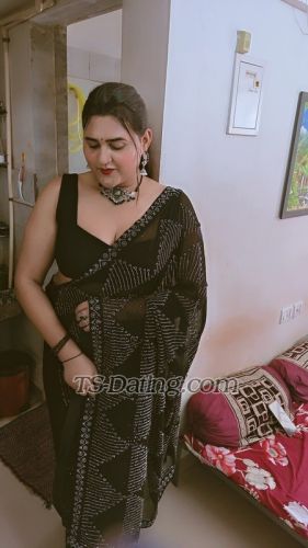 trans girl RoyalSimmi 1669705 trans girl RoyalSimmi 1669705