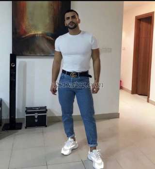 trans girl Royall 0422606