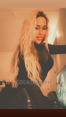 trans girl RubiLaRose 2744204 trans girl RubiLaRose 2744204