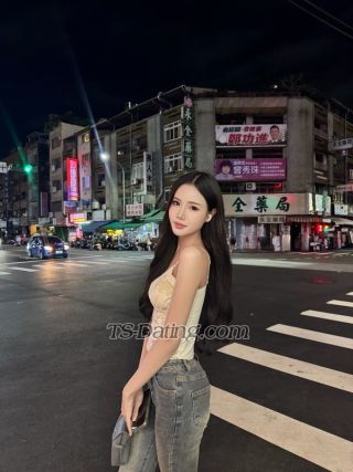 trans girl SIREN 1216541 trans girl SIREN 1216541