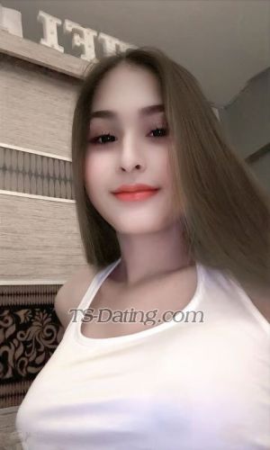 trans girl SURYYSHAA 0870887