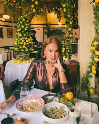 trans girl SarahB 3739080