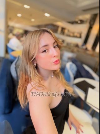 trans girl Sassymoana 7417222