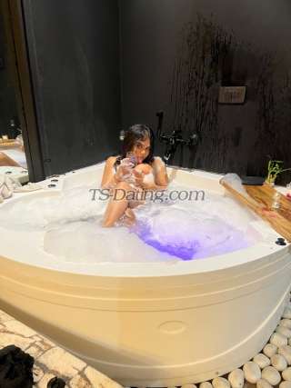 trans girl Sexykiaara 8058924 trans girl Sexykiaara 8058924