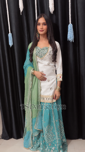 trans girl SilkNain 2202768 trans girl SilkNain 2202768