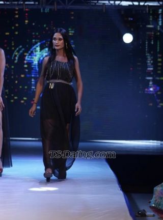 trans girl SilkNain 7162227