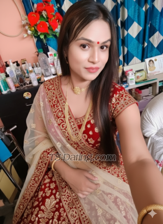 trans girl Silksmitha21 8493616 trans girl Silksmitha21 8493616