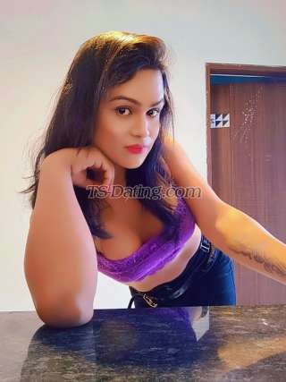 trans girl Silksmitha21 9904921 trans girl Silksmitha21 9904921