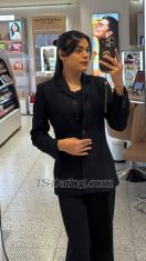 Singh vaani Delhi Transex Hey handsome 😘 I’m Vaani, 25, based in Mumbai — but
my passport is always ready for the right gentleman.
✈️✨ I’m a feminine trans woman (pre-op) with an
elegant personality, luxurious taste, and a playful side.
I’m soft-spoken, affectionate, and take pride in my
appearance. Cleanliness, hygiene, privacy, and mutual
respect matter to me. For me, luxury is about quality time,
trust, chemistry, and making each other feel special.
Available services: in-call, out-call, video call/VC, video
chat. If you’re genuine, respectful, and know how to treat
a woman, I’d love to hear from you. Genuine inquiries only