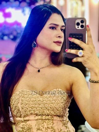 trans girl Sitaara 5579635