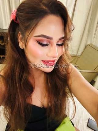 trans girl Sizzlinghot 6722134