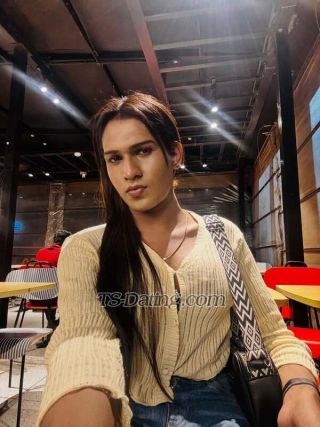 trans girl Sneha01 9307914 trans girl Sneha01 9307914