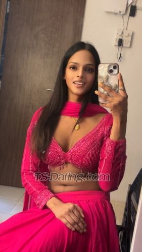 trans girl SomyaJaan 1865724