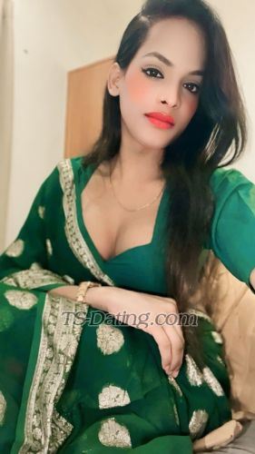 trans girl SomyaJaan 2949283
