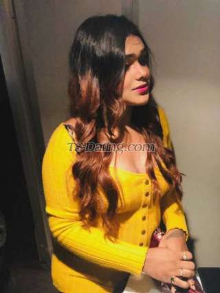 trans girl Suviiroy 6331120