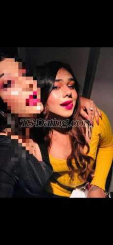 trans girl Suviiroy 6331622