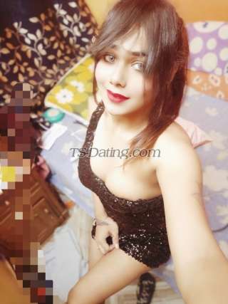 trans girl Suviiroy 8196493